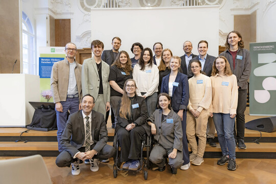 Die Gewinnerinnen, Gewinner und Jurymitglieder des Deutschen Jugend-Naturschutzpreises 2025