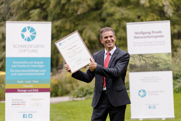 Georg Frank, Generalsekretr des transnationalen Donauschutzvereins DANUBEPARKS, wird mit dem Wolfgang Staab-Naturschutzpreis ausgezeichnet.