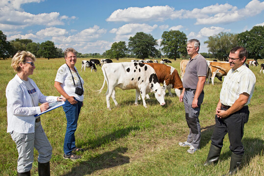 Eine gute Zusammenarbeit mit der Landwirtschaft erfordert die Diskussion auf Augenhhe vor Ort und entsprechende Zeitressourcen in der Verwaltung.