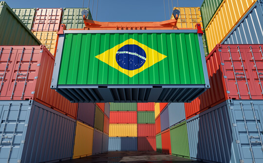 Brasilien exportierte im April 2024  wieder mehr Hähnchenfleisch ins Ausland.