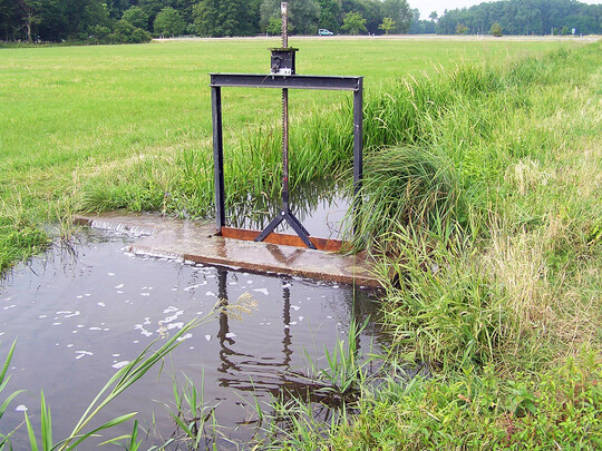 Gefllter Bewsserungsgraben in den Holzwiesen