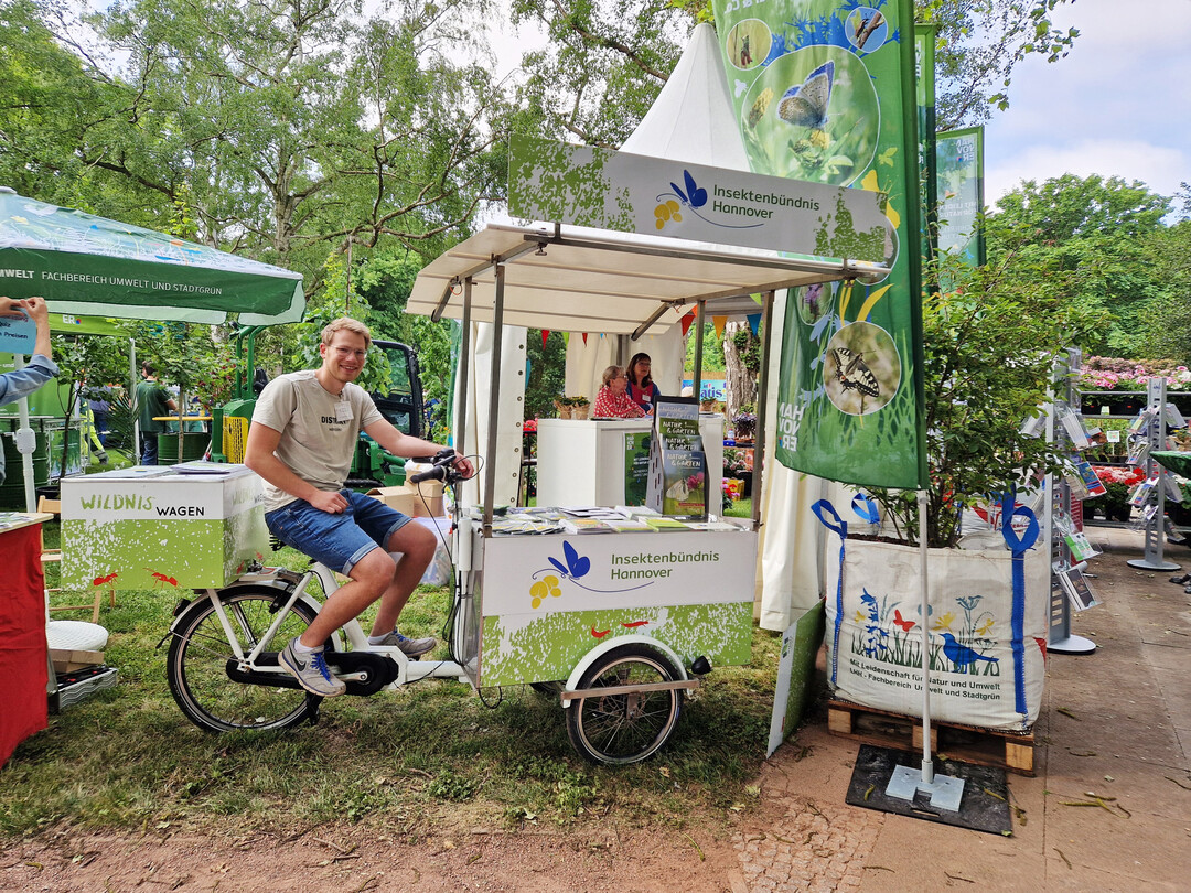 Infostand des Insektenbndnisses
