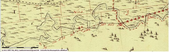 Abb. 6a: Die dargestellten Abschnitte der Orrot (oben) und des Sixenbachs (unten) sind 7,5 km voneinander entfernt und hneln sich hinsichtlich Geologie, Umgebungsgeomorphologie, Geflle, Hydrologie und Vegetation. Trotzdem ist der Lauf der Orrot stark mandrierend, der Lauf des Sixenbachs fast vllig gestreckt. Der Grund liegt in der frhen Nutzung des Sixenbachs zum Betrieb einer Schleifmhle.
