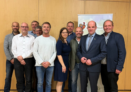 Der neu gewählte Vorstand des GWV BW (v.l.n.r.): Stefan Grimbacher, Matthias Kurz, Johannes Knäpple, Matthias Hölle, Christoph Hönig, Geschäftsführerin Andrea Bauer, Marcus Könninger, Martin Zapf, Georg Heitlinger und Josef Wohlfrom (es fehlt Werner Hockenberger).