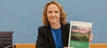 Bundesumweltministerin Steffi Lemke: Mit Natrlichem Klimaschutz kosysteme strken und gegen Klimakrise angehen