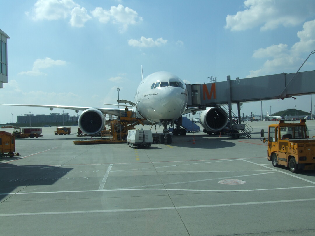 Der Hamburger Flughafen soll erweitert werden - der BUND fordert nun aber einen Stopp aller Ausbauvorhaben.