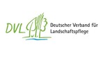 Das Bewertungs- und Honorierungssystem für gesellschaftliche Leistungen der
Landwirtschaft zum Schutz und zur Verbesserung der Biodiversität, des Klimas und
des Wassers in der Agrarlandschaft (kurz: Gemeinwohlprämie) wurde vom DVL in
Schleswig-Holstein aus der Praxis heraus entwickelt.
