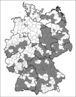 Abb. 1: Verbreitung der Landschaftspflegeverbände und vergleichbarer Organisationen in Deutschland (Stand August 2013). Landschaftspflegever-bände sind in allen Flächenbundesländern vertreten (Kartengrundlage: © GeoBasis-DE/BKG 2013, Verwaltungsgebiete 1: 1000000).