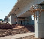 Abb. 4: Der Bau einer Bundesstraße löst nach aktueller Rechtsprechung keine Haftung nach USchadG aus, u.a. da es sich bei der Straßenbaulast um eine öffentliche Aufgabe der Daseinsvorsorge handele. © Eckhard JedickeAccording to current case-law the construction of a federal road does not cause liability in the sense of USchadG; amongst other reasons the construction of roads belongs to services of general interest.