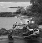 Abb. 1: Auch Pflege- und Unterhaltungsmaßnahmen wie die Instandhaltung der Ufersicherung an Flüssen werden sinnvollerwiese durch eine Umweltbaubegleitung verbunden.Foto: Bielfeldt + Berg Landschaftsplanung
