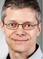 Dr. rer. nat. Ralf-Uwe Syrbe arbeitet am IÖR Dresden. Nach dem Studium Promotion auf dem Gebiet der Landschaftsökologie an der Universität Potsdam. Danach Tätigkeit am UFZ Leipzig und an der Sächsischen Akademie der Wissenschaften. Aktuelle Projekte am IÖR: Indikatoren für Ökosysteme, ihre Zuständen und Leistungen sowie Grüne Infrastruktur in Städten. Lehraufträge für Landschaftsökologie an der Hochschule Anhalt und an der CUMT in Xuzhou (China).