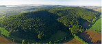 Abb. 2: Künftiger Naturwald in Hessen: Der Landecker Berg (600 ha) wurde 2016 auf Vorschlag der Naturschutzverbände aus der Nutzung genommen. © NABU/Manfred Delpho Future natural forest in Hesse: In the area "Landecker Berg (600 ha) forestry ended in the year 2016 based on the proposal of non-governmental associations for nature conservation.