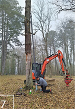 7) Fixieren des ersten Carbonstabs in der Einsteckhülsen.