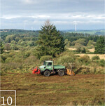 10 Ferngesteuerter Unimog zur Offenlandpflege auf der DBU-Naturerbefläche Stegskopf (Rheinland-Pfalz)