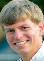 Harald Jungbold hat an der Hochschule für Nachhaltige Entwicklung Eberswalde „Landschaftsnutzung und Naturschutz“ studiert und arbeitete während der Projektlaufzeit beim Verein Lebensraum Lechtal e. V. Jetzt ist er als „Biotopverbund-Berater“ beim Landschaftserhaltungsverband Landkreis Biberach e.V. für die „Verstärkte Umsetzung des landesweiten funktionalen Biotopverbundes“ zuständig. (http://lev-biberach.de/aktuelles/biotopverbund-berater-nimmtseine-arbeit-auf/)