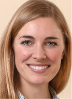 Barbara Bernard ist seit 2018
wissenschaftliche Mitarbeiterin
im Institut für Landschaftsplanung und Naturschutz der
Hochschule Geisenheim University. Studium der physischen
Geographie (Diplom) an der
Goethe-Universität Frankfurt
am Main. Von 2016 bis 2020
Arbeit als wissenschaftliche Mitarbeiterin beim
Sachverständigenrat für Umweltfragen (SRU) mit
den Schwerpunkten Biodiversität und Naturschutz.