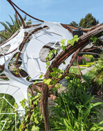 7 Der Pavillon „imd_plant_transistor“ des Instituts für Materialdesign (HfG Offenbach) macht organische Formen und Materialien erlebbar.