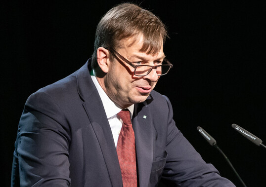 Der Präsident der Deutschen Landwirtschafts-Gesellschaft (DLG), Hubertus Paetow, forderte bei der EurotTier bessere Rahmenbedingungen für die Branche beim Umbau der Nutztierhaltung.