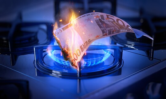 Strom- und Gaspreise sollen vorerst nicht steigen. Die Bundesregierung will die Preisbremsen bis Ende April 2024 verlängern.